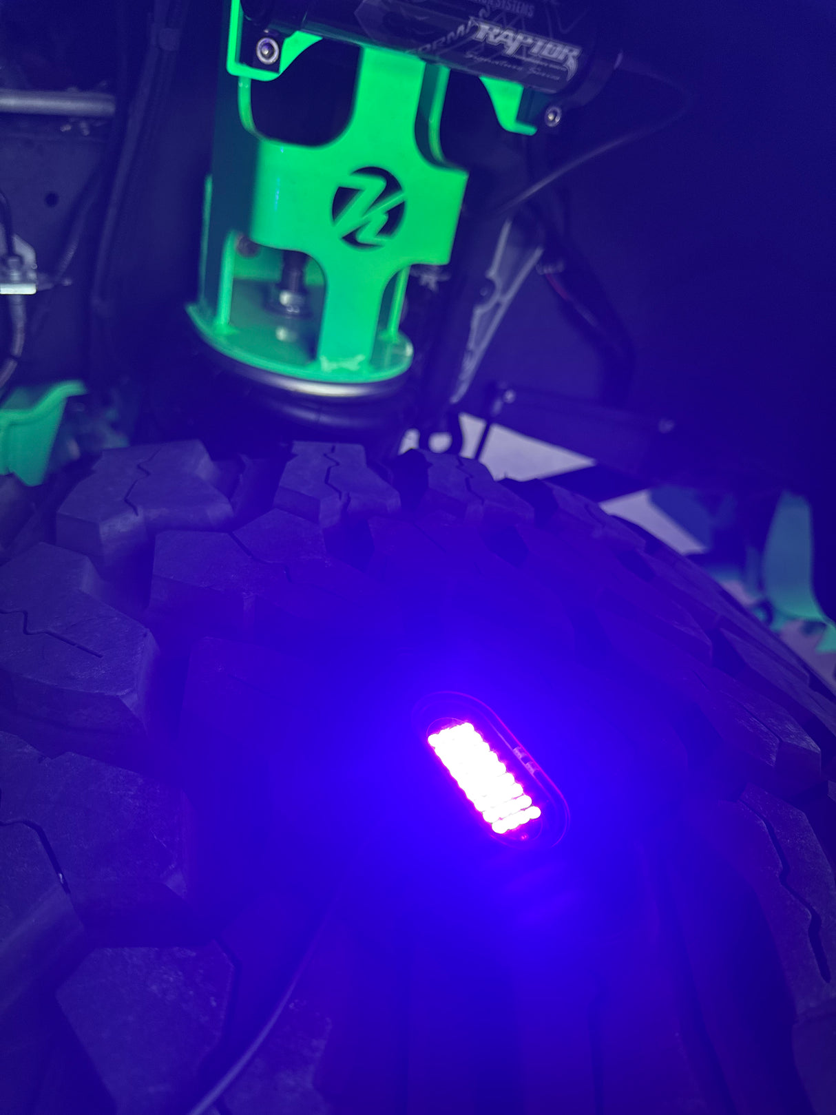 Ultraviolet ( UV ) Rock Light Kit Plug and Play