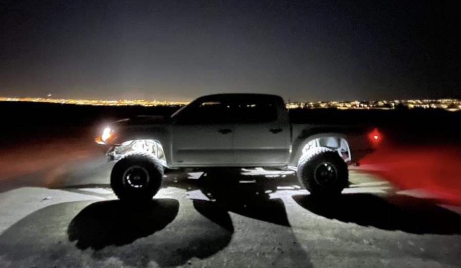 High Intensity Pure White Rock Lights